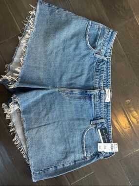 Abercrombie & Fitch Curve Love A-Line Mid Rise Denim Jean Shorts Size 35